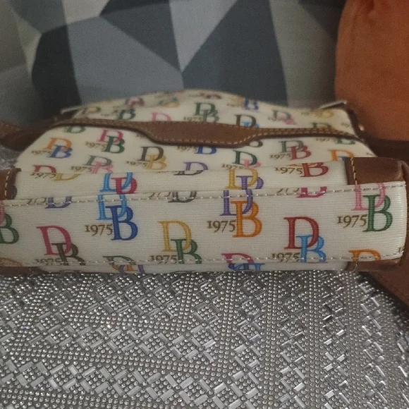 Dooney & Bourke Cream and Brown Crossbody Bag - Picture 7 of 7